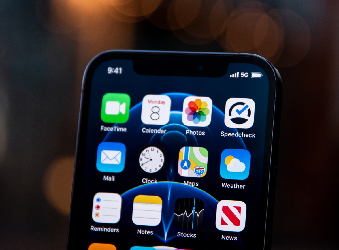 承德苹果手机维修分享为什么 iPhone 12 在冬季会自动关机 